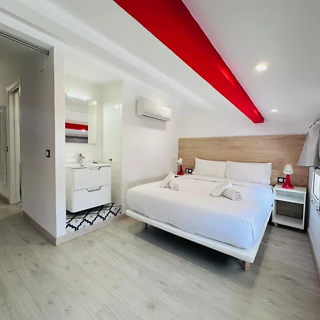 Apartment Rainbow By Blausitges