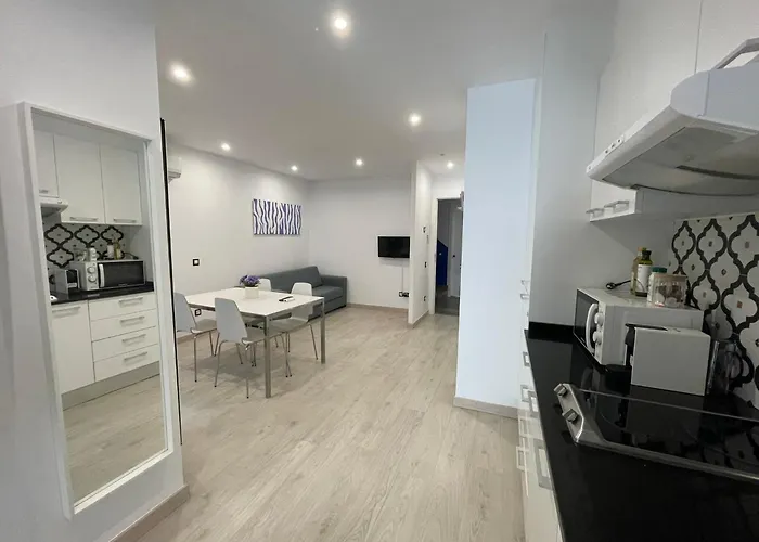 Апартаменти Rainbow By Blausitges