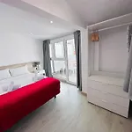 Apartment Rainbow By Blausitges *