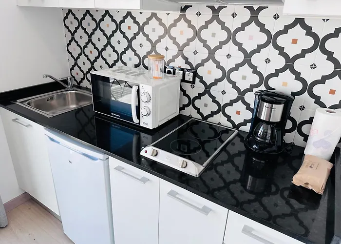 Rainbow By Blausitges 锡切斯